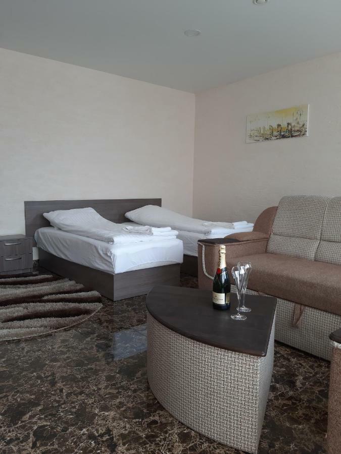 Arka Otel Mažeikiai Dış mekan fotoğraf