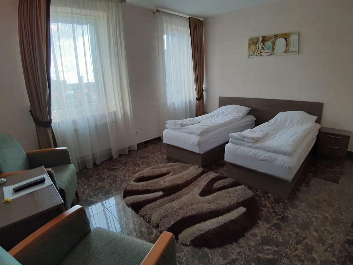 Arka Otel Mažeikiai Dış mekan fotoğraf