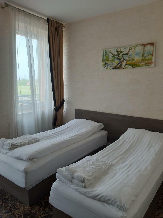 Arka Otel Mažeikiai Dış mekan fotoğraf